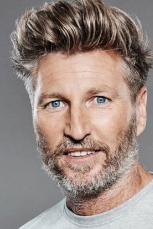Robbie Savage profile photo