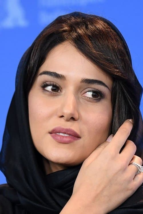 Parinaz Izadyar profile photo