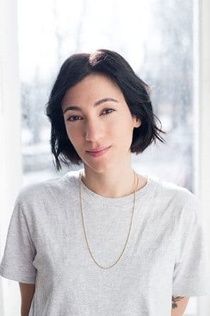 Zeynep Bozbay profile photo