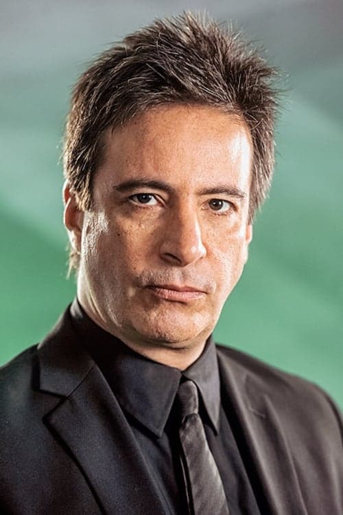 Carlos Carlín profile photo