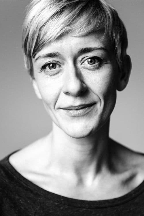 Lucy Ellinson profile photo