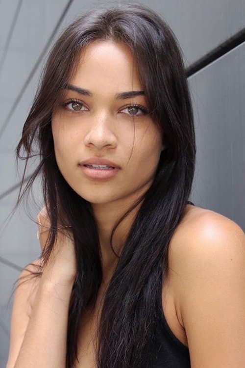 Shanina Shaik profile photo