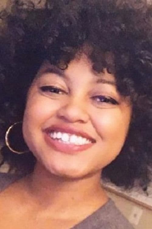 Nadine Rayes profile photo