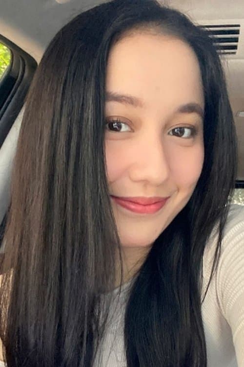 Rakhena Putri profile photo