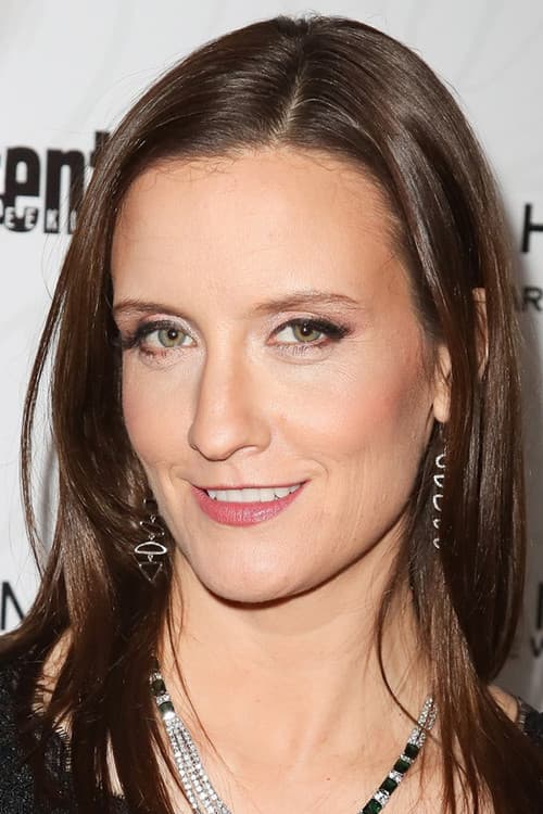 Julie Lake profile photo