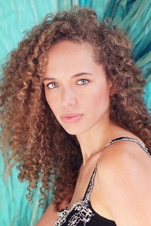 Fanshen Cox profile photo