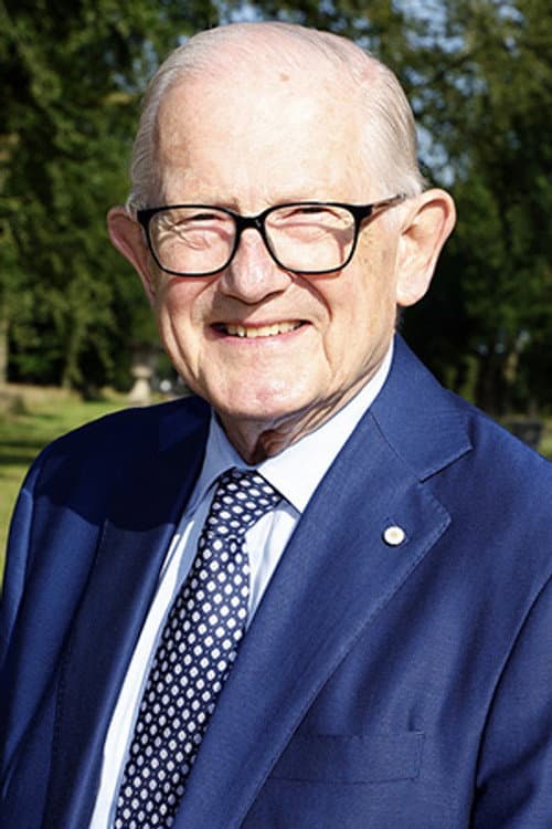 Pieter van Vollenhoven profile photo