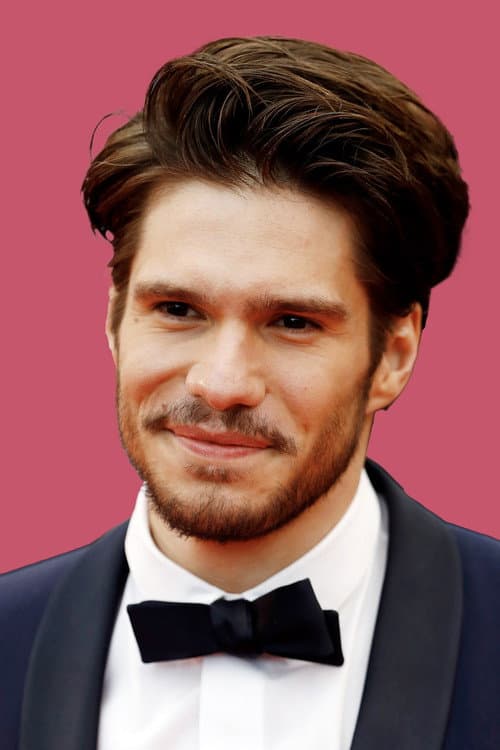 François Civil profile photo
