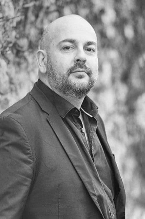 Laurian Daire profile photo