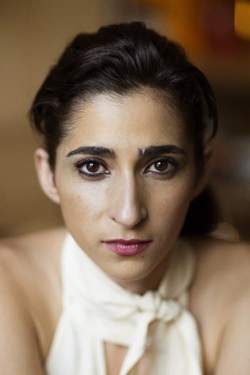 Alba Flores profile photo