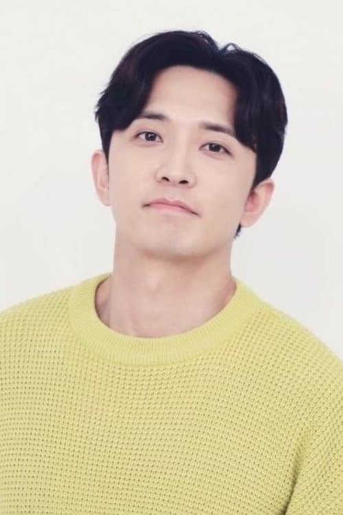 Yoon Na-moo profile photo