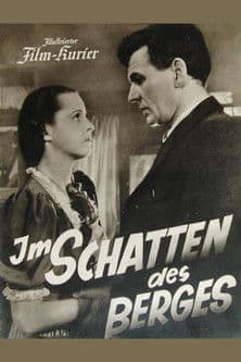 Im Schatten des Berges poster