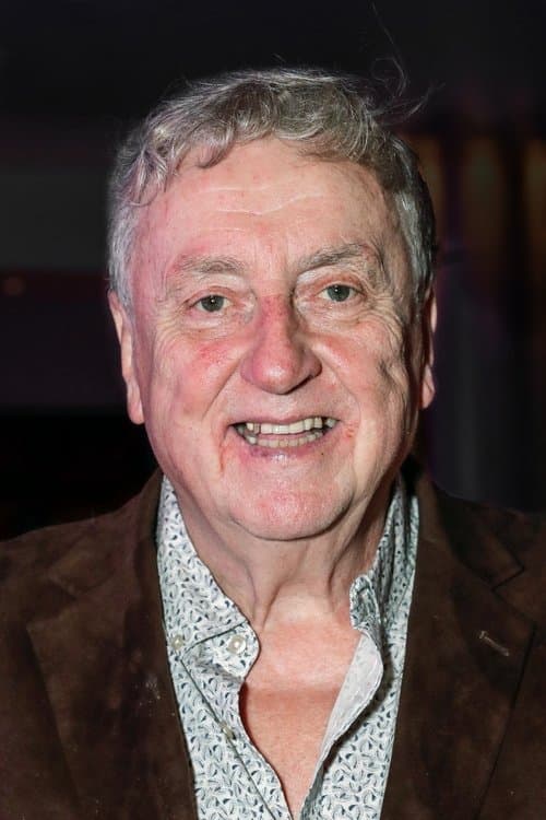 Desmond Barrit profile photo