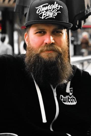 Josh Petersdorf profile photo