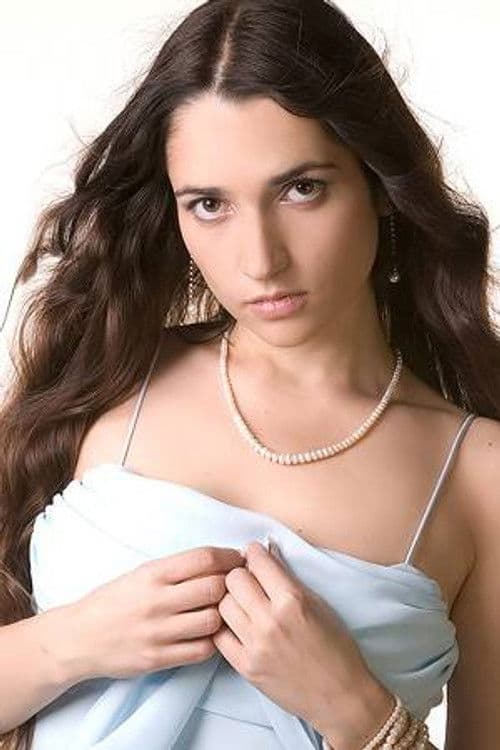 Elena Khanpira profile photo