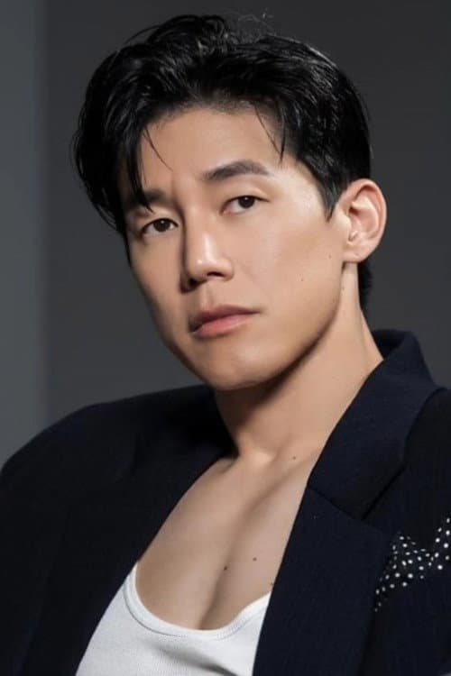Kim Moo-yul profile photo