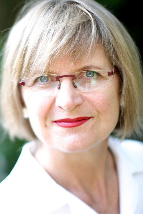 Jancis Robinson profile photo