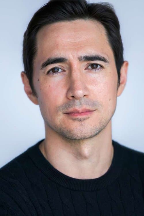 Alex Wyndham profile photo