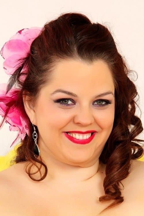 Buxom Bella profile photo