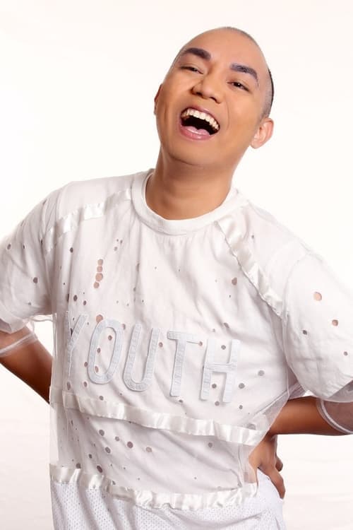 Chad Kinis profile photo