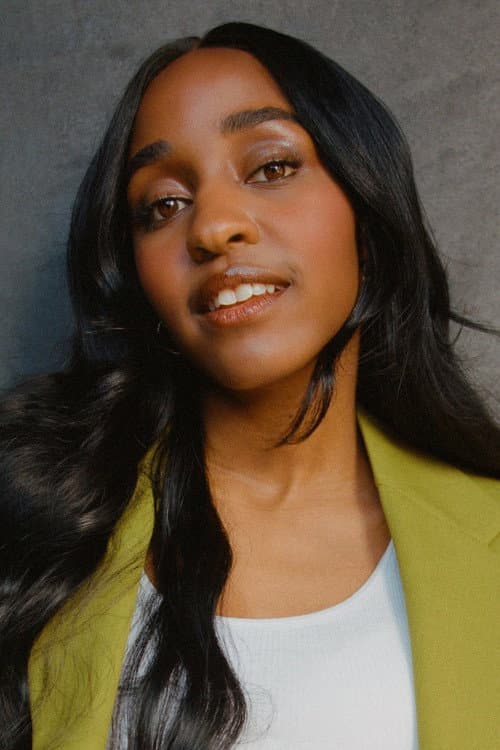 Ayo Edebiri profile photo