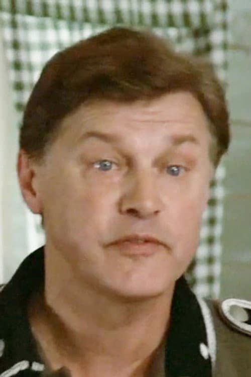 Hugo Bower profile photo