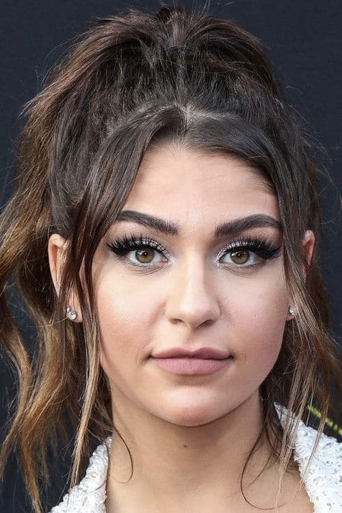 Andrea Russett profile photo