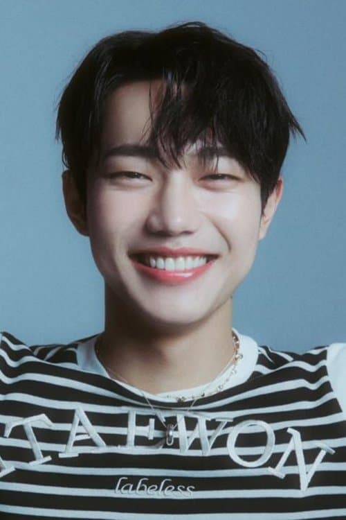 Cho Jun-young profile photo