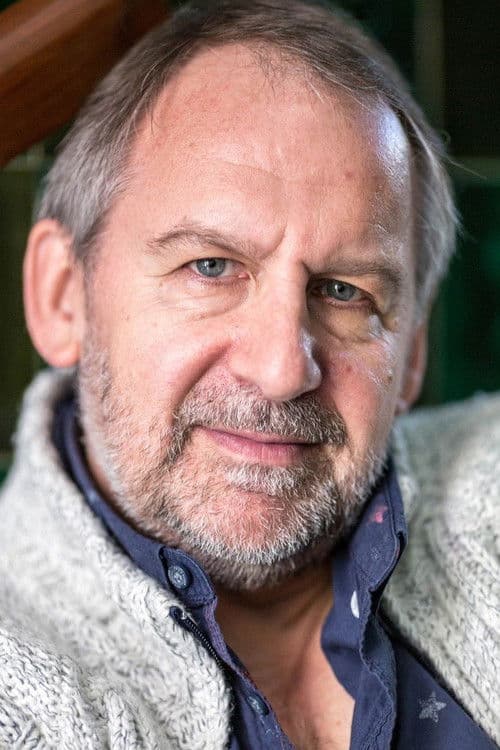 Wolf Bachofner profile photo