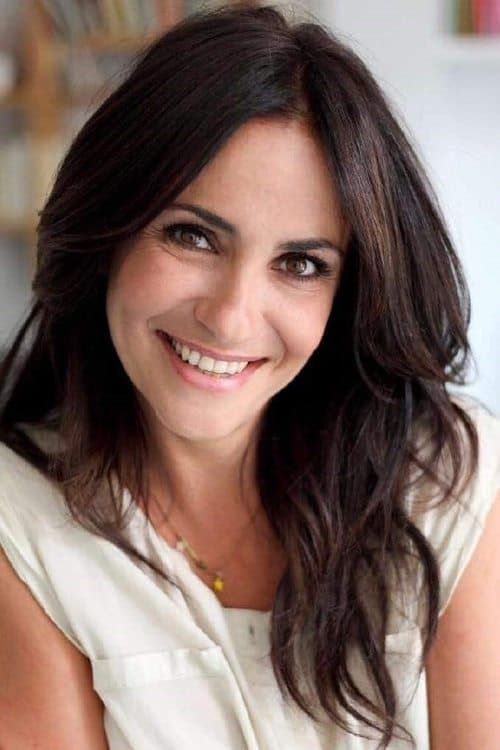 Melani Olivares profile photo