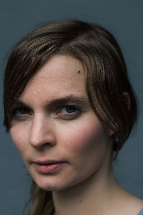 Hildur Guðnadóttir profile photo