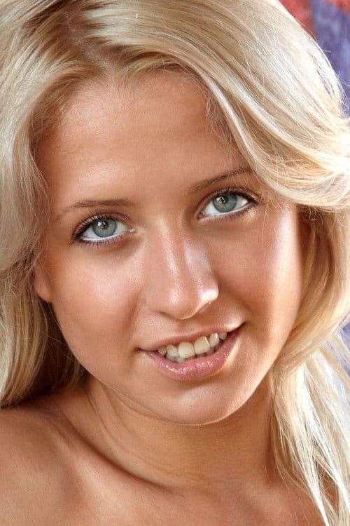 Ellen Lotus profile photo