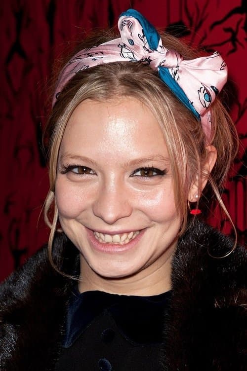 Annabelle Dexter-Jones profile photo