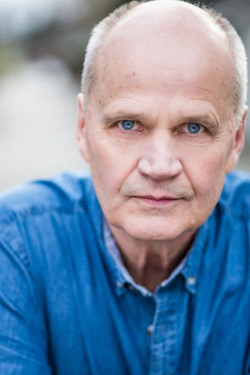 Warren Ellis profile photo