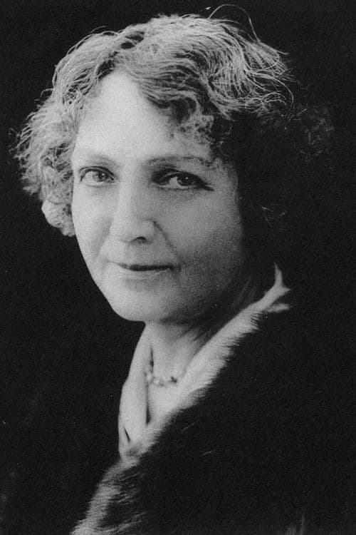 Eugénie Nau profile photo