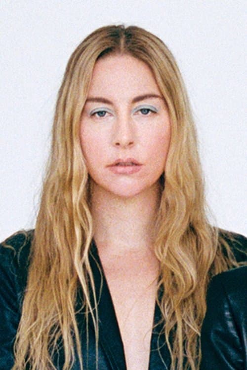 Este Haim profile photo
