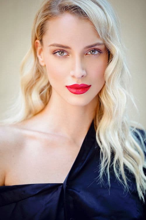 Ema Kovac profile photo