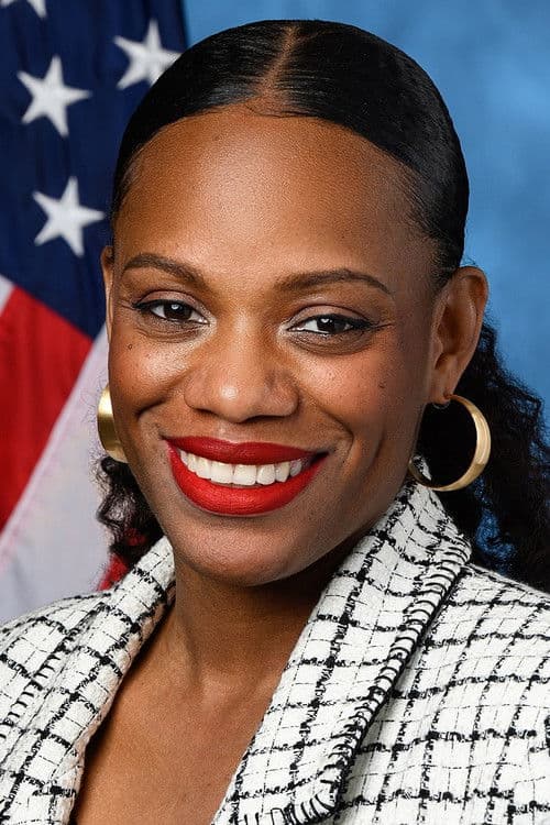 Summer Lee profile photo