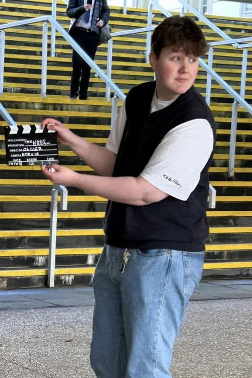 Oliver Nicholson profile photo