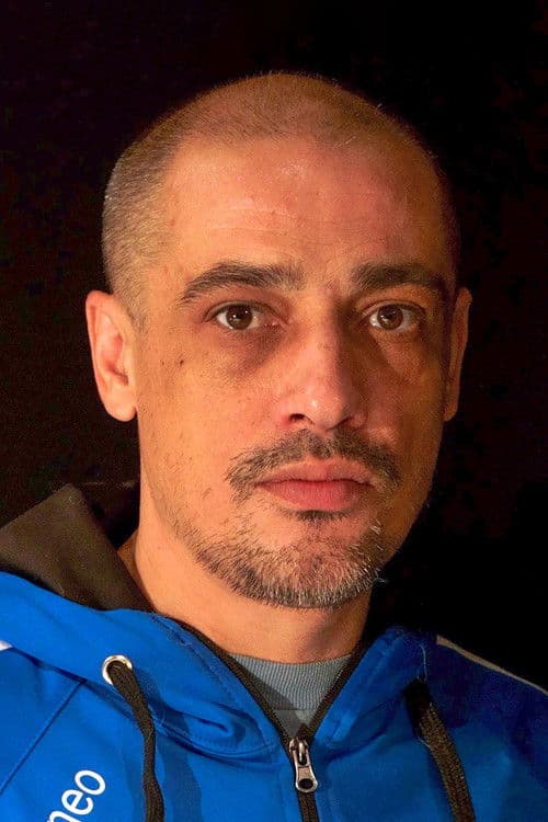 Mario Knezović profile photo