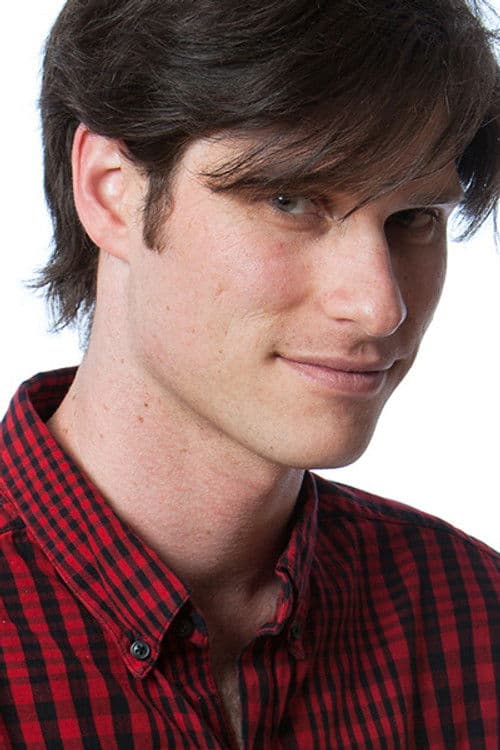 Kyle Molzan profile photo