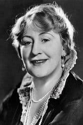 Julia Serda profile photo