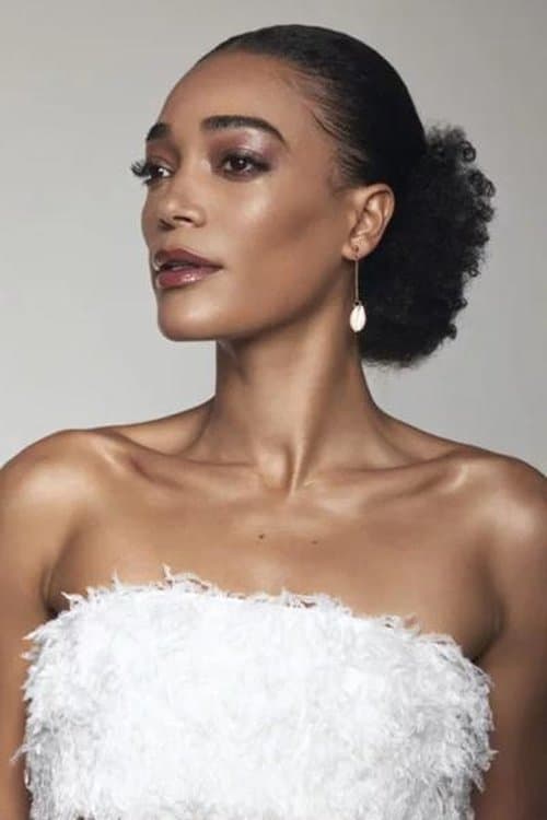 Cassie Clare profile photo