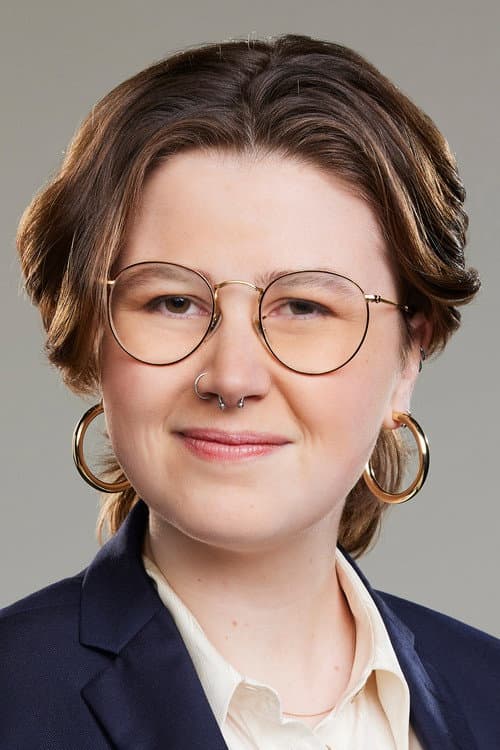 Mattea Roach profile photo