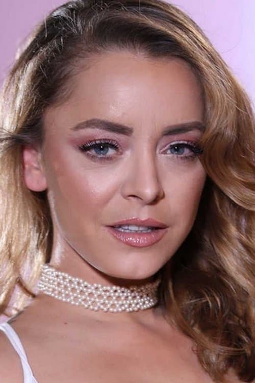 Liza Del Sierra profile photo