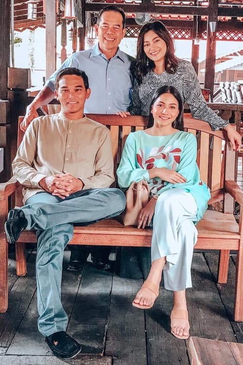 Di Pinggir Ilusi poster