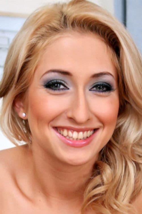 Karina Shay profile photo