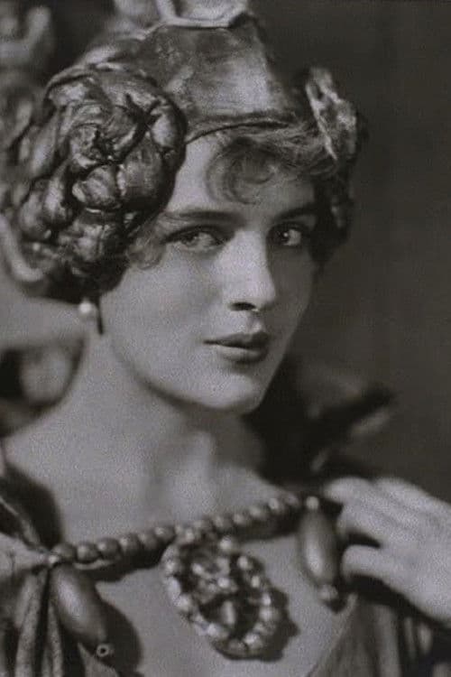 Rosamond Pinchot profile photo