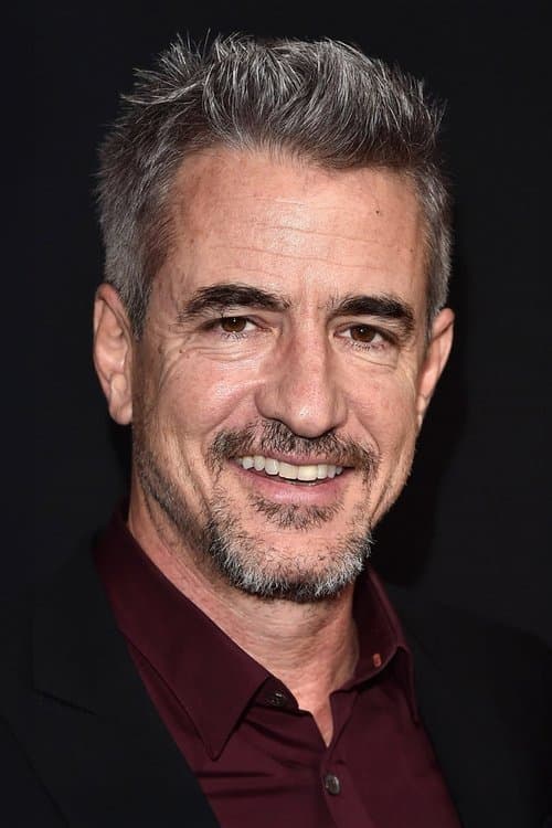 Dermot Mulroney profile photo