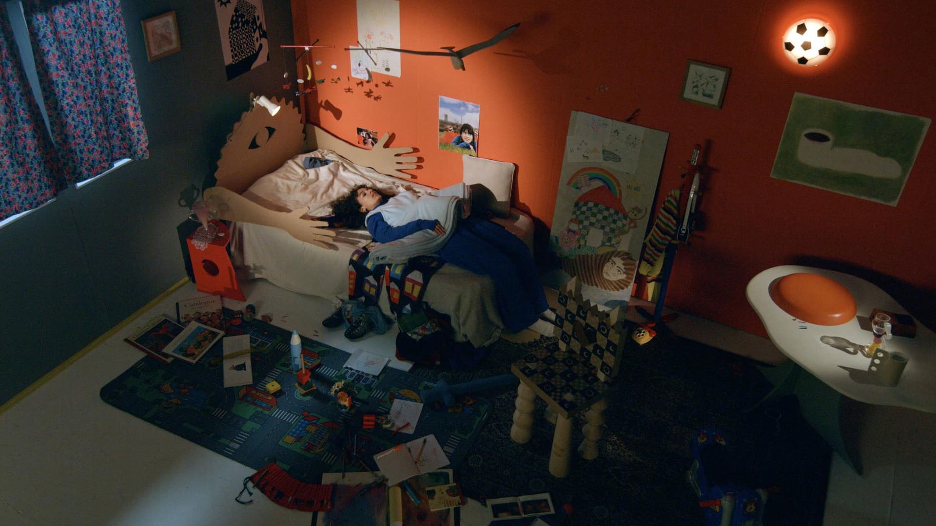 Can you leave the door open?